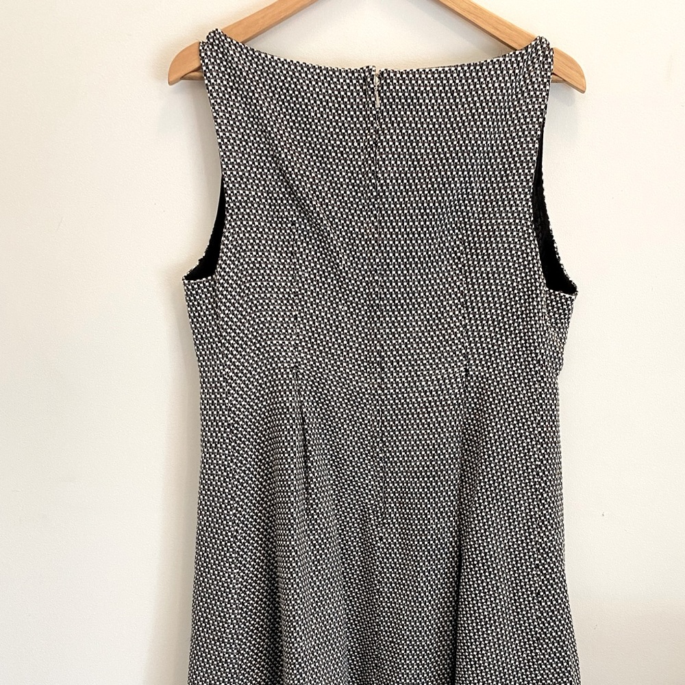 Country Road Sleeveless Dress - Picture 7 of 10
